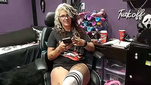 oddywithabody online show from September 14, 2025, 8:13 am