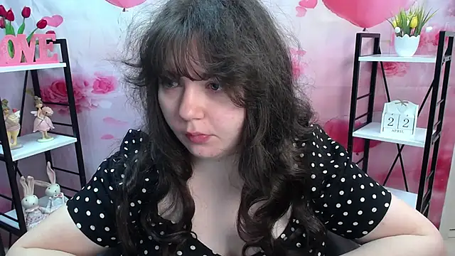 NeonilaLisova online show from April 23, 2026, 5:08 am