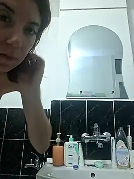 Anayssa  online show from February 20, 2026, 8:09 pm