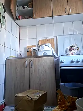 Anayssa  online show from April 5, 2026, 4:04 pm