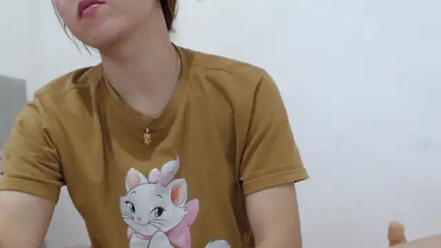 Dolly Peach  online show from February 23, 2026, 7:00 pm