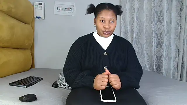 SexxyAddiict online show from April 21, 2026, 6:12 pm