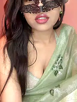 KARISHMA-STRIP online show from November 4, 2025, 7:35 pm