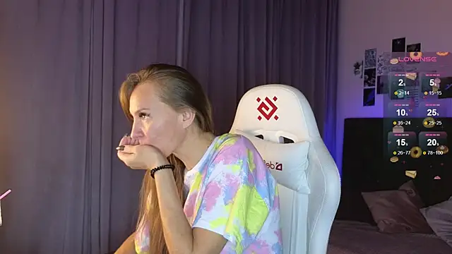 Snapshot of Jesica_mooon chatting on September 12, 2025, 1:28 am Jesica mooon online show from September 12, 2025, 1:28 am