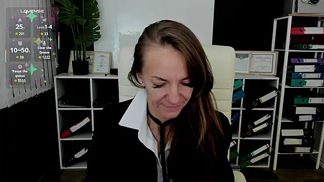 Snapshot of Jesica_mooon chatting on October 13, 2025, 1:27 am Jesica mooon online show from October 13, 2025, 1:27 am