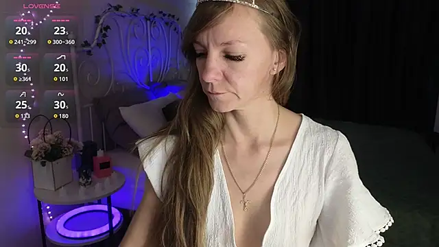 Snapshot of Jesica_mooon chatting on November 17, 2025, 1:33 am Jesica mooon online show from November 17, 2025, 1:33 am