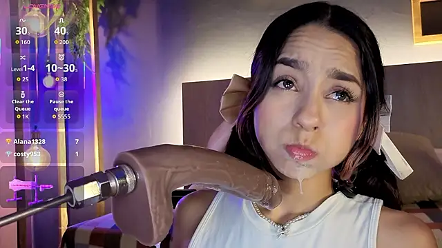 RACHELRUIZ online show from March 15, 2026, 11:11 pm