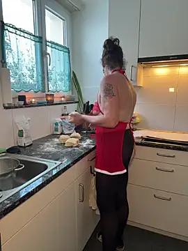 Nadja Noir online show from November 27, 2025, 1:57 pm