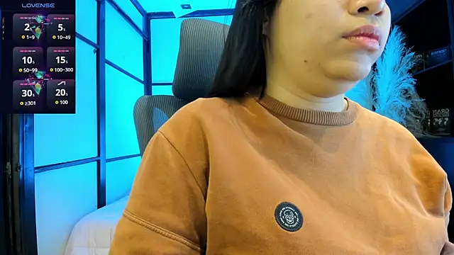 SamaraAnders  online show from April 9, 2026, 4:45 am