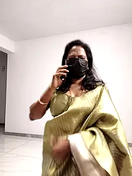 mallu-lover online show from February 25, 2026, 2:37 pm