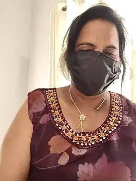 mallu-lover online show from April 20, 2026, 9:12 am