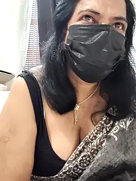 mallu-lover online show from April 21, 2026, 2:51 am