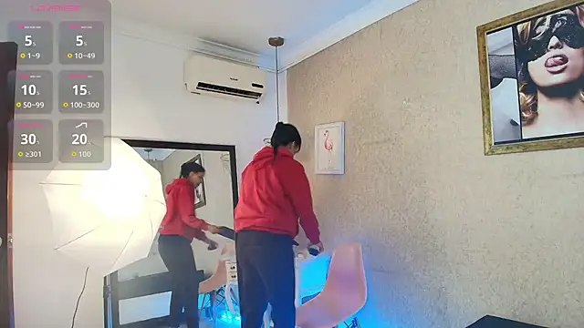 Miladiosa online show from October 25, 2025, 12:34 pm