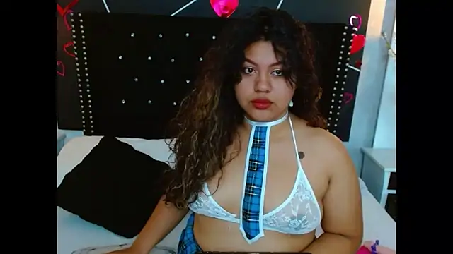 CloeStron online show from September 12, 2025, 12:16 pm