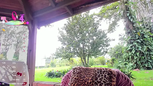 SophiaGuzman online show from February 12, 2026, 3:51 pm