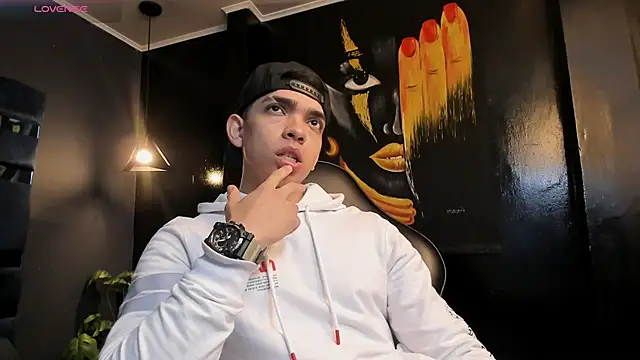 Eryonbradley online show from November 10, 2025, 11:20 am