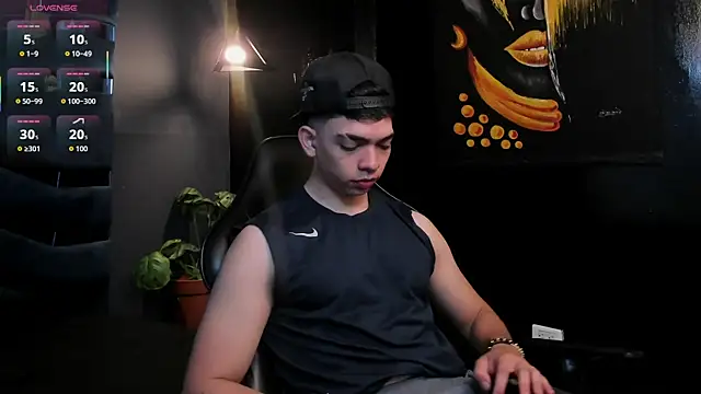 Eryonbradley online show from December 18, 2025, 11:27 am