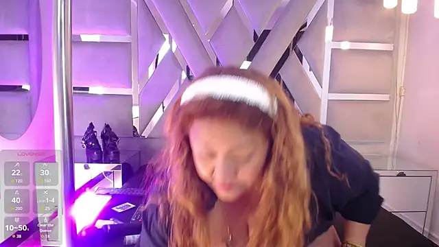 MonzerratBoyer online show from September 11, 2025, 2:50 pm