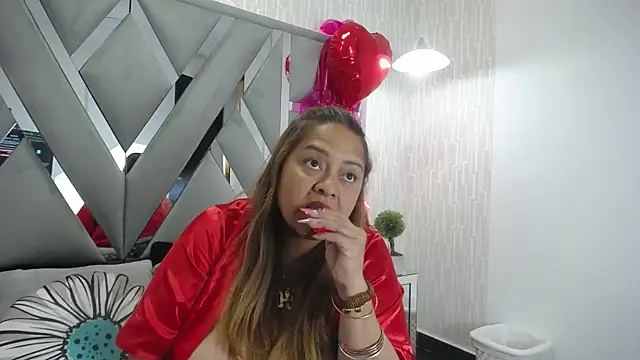 MonzerratBoyer online show from February 9, 2026, 6:45 pm