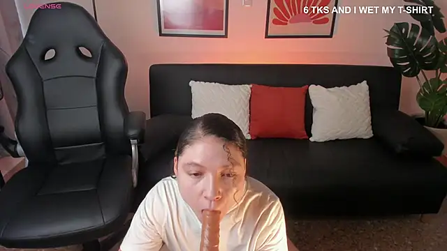 victoria becker  online show from April 18, 2026, 1:04 pm