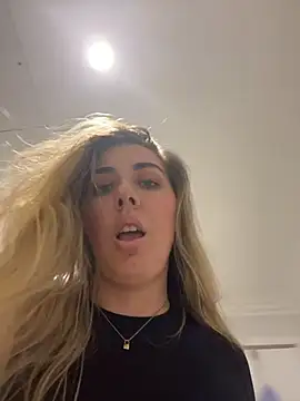 louiseberkeley online show from August 4, 2026, 1:25 pm