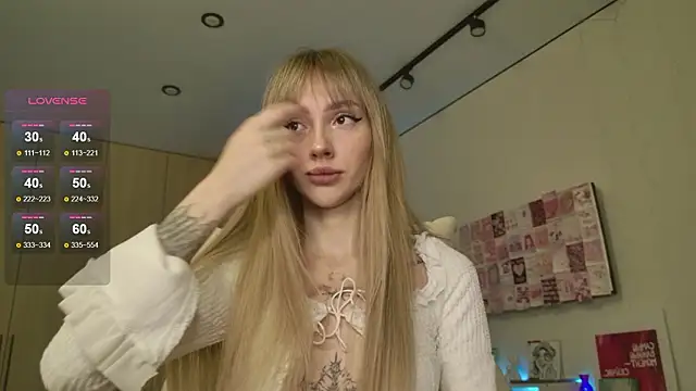 Lunainnk online show from February 11, 2026, 12:37 am