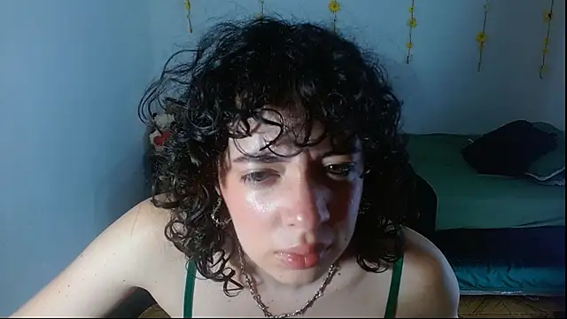sajecrismaa online show from June 4, 2026, 8:04 pm