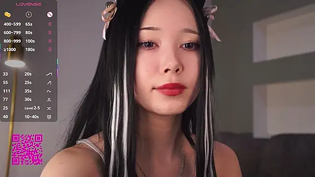 CherryGlow online show from October 21, 2025, 7:09 am