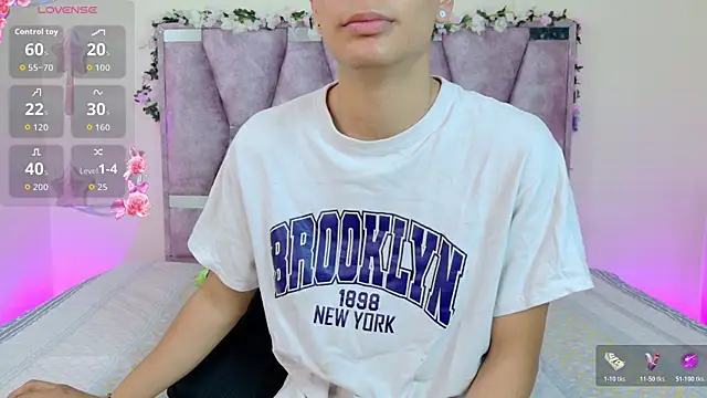 Snapshot of lana_and_liam_ chatting on November 16, 2025, 10:43 am lana and liam online show from November 16, 2025, 10:43 am