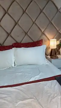 AngelinaDuvall online show from April 20, 2026, 11:46 am