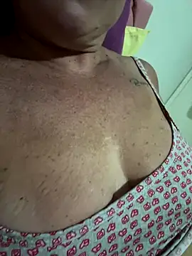 MaluLemos online show from October 2, 2025, 6:26 pm