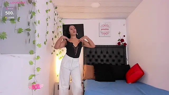 ScarlettVell online show from November 28, 2025, 7:16 pm