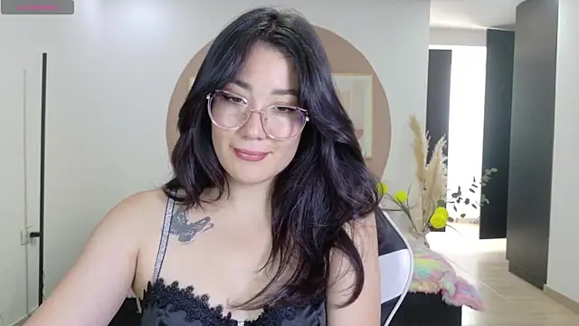 Snapshot of Eliih_01 chatting on July 16, 2026, 6:58 pm Eliih 01 online show from July 16, 2026, 6:58 pm