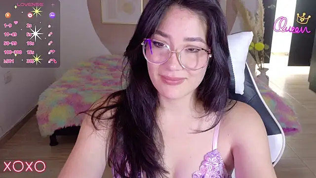 Snapshot of Eliih_01 chatting on July 22, 2026, 6:54 pm Eliih 01 online show from July 22, 2026, 6:54 pm