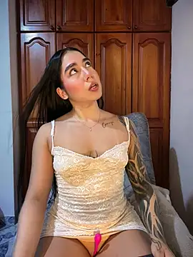 KaditaNavarro online show from June 2, 2026, 11:07 pm