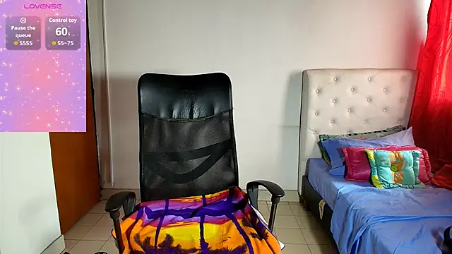 amberflame  online show from September 10, 2025, 6:41 pm