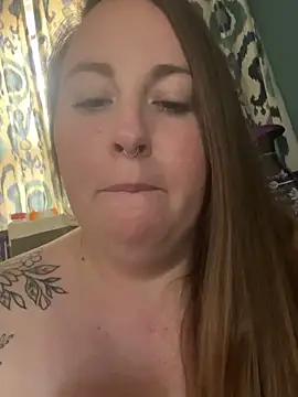 Domimommy420 online show from November 1, 2025, 6:43 pm