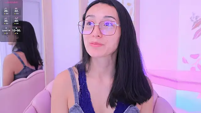 Ginevra esposito online show from September 15, 2025, 12:38 pm