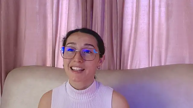 Ginevra esposito online show from April 7, 2026, 12:49 pm