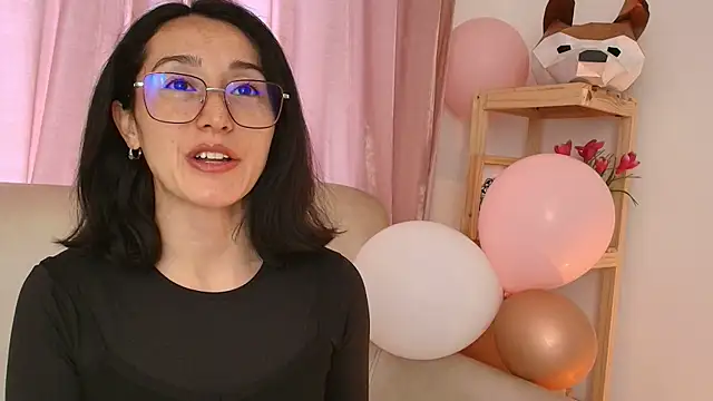 Ginevra esposito online show from April 16, 2026, 12:39 pm