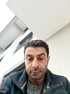 alex10alexx online show from October 9, 2025, 1:20 pm