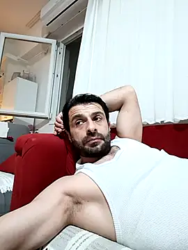 alex10alexx online show from April 16, 2026, 9:39 pm