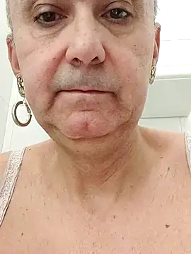 Emily de Carla online show from December 16, 2025, 7:24 am