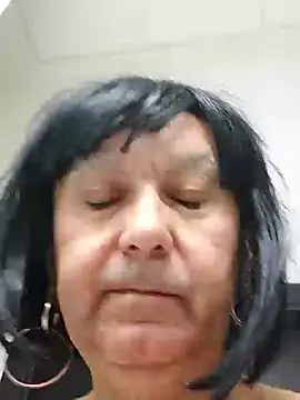 Emily de Carla online show from April 23, 2026, 6:25 am