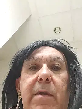 Snapshot of Emily_de_Carla chatting on June 10, 2026, 6:45 am Emily de Carla online show from June 10, 2026, 6:45 am
