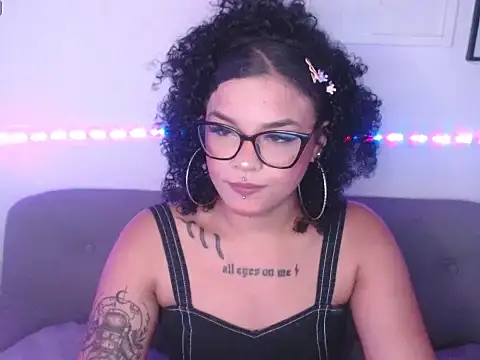 Snapshot of Darkflama1 chatting on February 3, 2026, 11:10 pm Darkflama1 online show from February 3, 2026, 11:10 pm