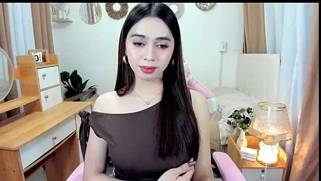 joyfulmartinaa online show from October 14, 2025, 2:07 pm