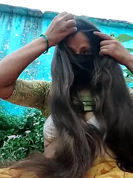 Hot-ilaiy online show from October 3, 2025, 11:07 am