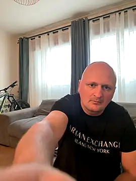 Attila120 online show from November 4, 2025, 7:29 am