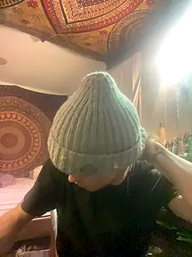 XanderOzzz online show from September 13, 2025, 10:59 am